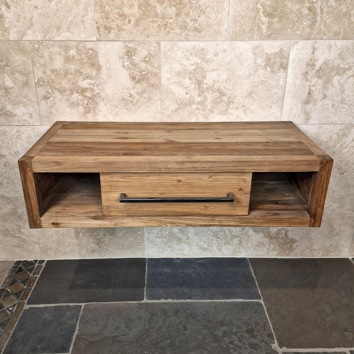 Hängeschrank für Bad aus recyceltem Teakholz, Wandmontage, naturfarben, von Komodo, Maße 120x53x40cm.