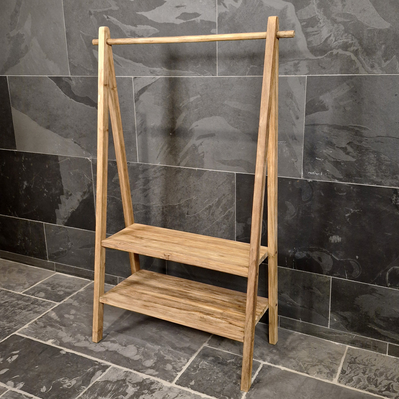 Offener Kleiderschrank aus recyceltem Teakholz von Malili, mit 90x40x145cm, modernes Badgestaltung Möbelstück.