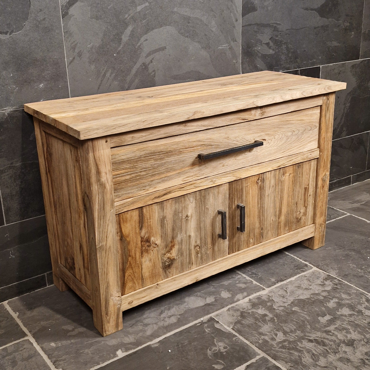 Hochwertiger Teakholz-Unterschrank für das Badezimmer, natürliche Badgestaltung von RINCA, Maße 106x50x80cm.