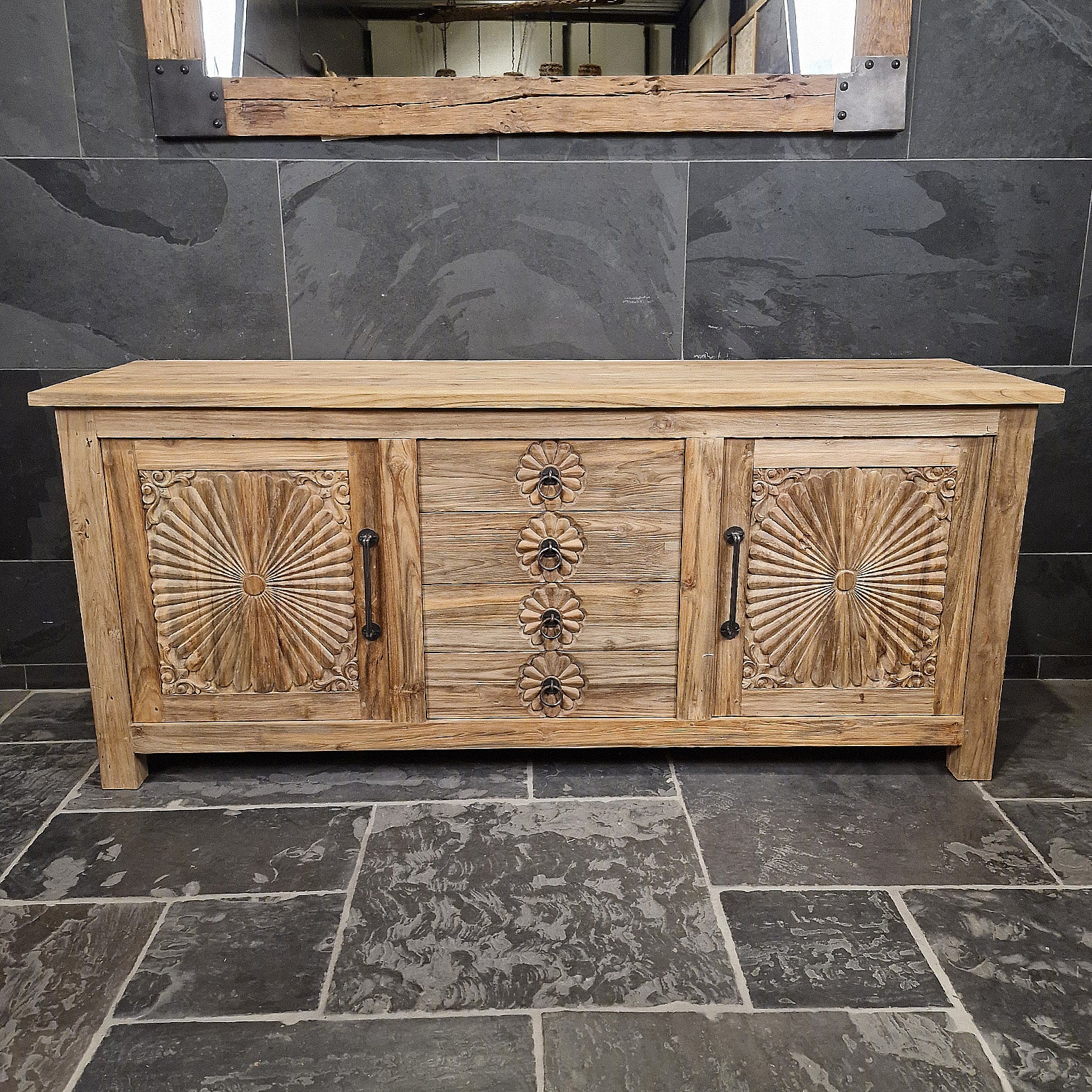 Sample Unterschrank mit Carving Blumen | Recyceltes Teakholz | Sample Flower