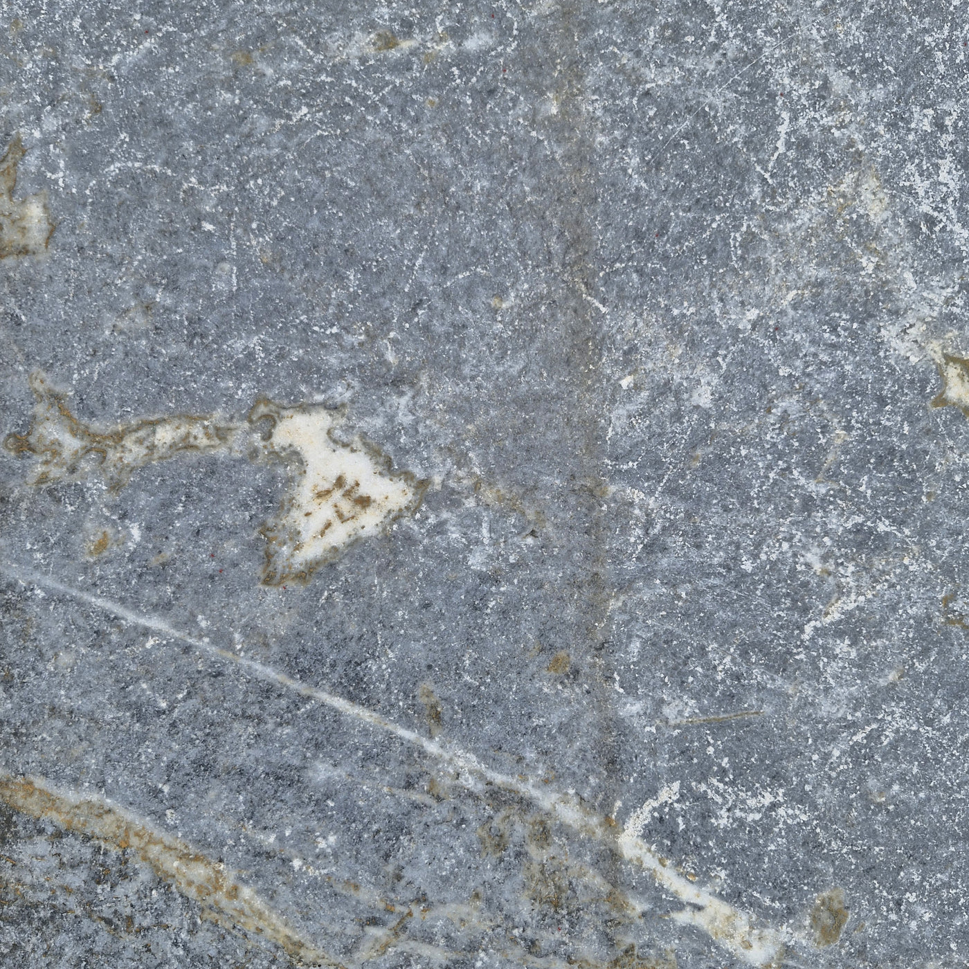 Getrommelte Marmorfliesen von Saros, Naturstein, 61x61x1,2cm, geformt und verlegt, Restposten, 46,88 qm, elegante Wand- und Bodenfliesen