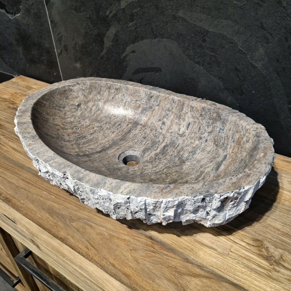 Aufsatzwaschbecken aus Silber Travertin mit grober Oberfläche, 60x40 cm, für Badgestaltung, von WAVE.