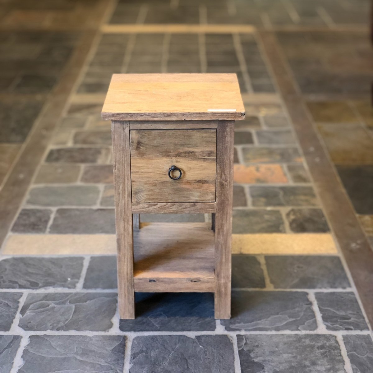 Kleiner Bantam Teakholz-Badmöbel Unterschrank für Gäste-WC oder Bad, stilvolle Badgestaltung, natürliche Holzoptik