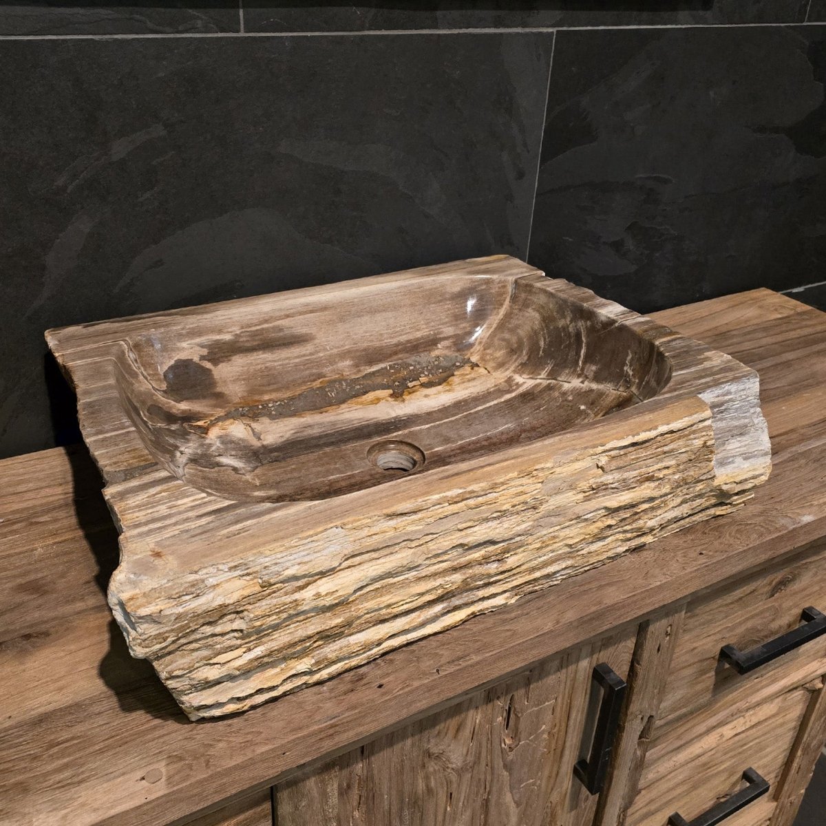 Aufsatzwaschbecken aus versteinertem Holz von FOSSIL WOOD, naturstein, einzigartiges Badgestaltungselement, 60-80 cm breit