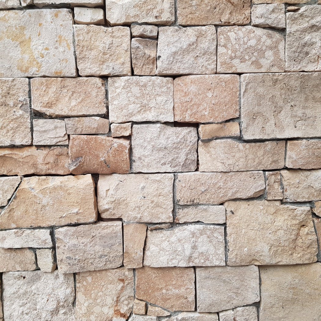 BEIGE Kalkstein Verblender aus Naturstein, dekorative Wandverkleidung mit rauer Oberfläche für stilvolles Raumdesign