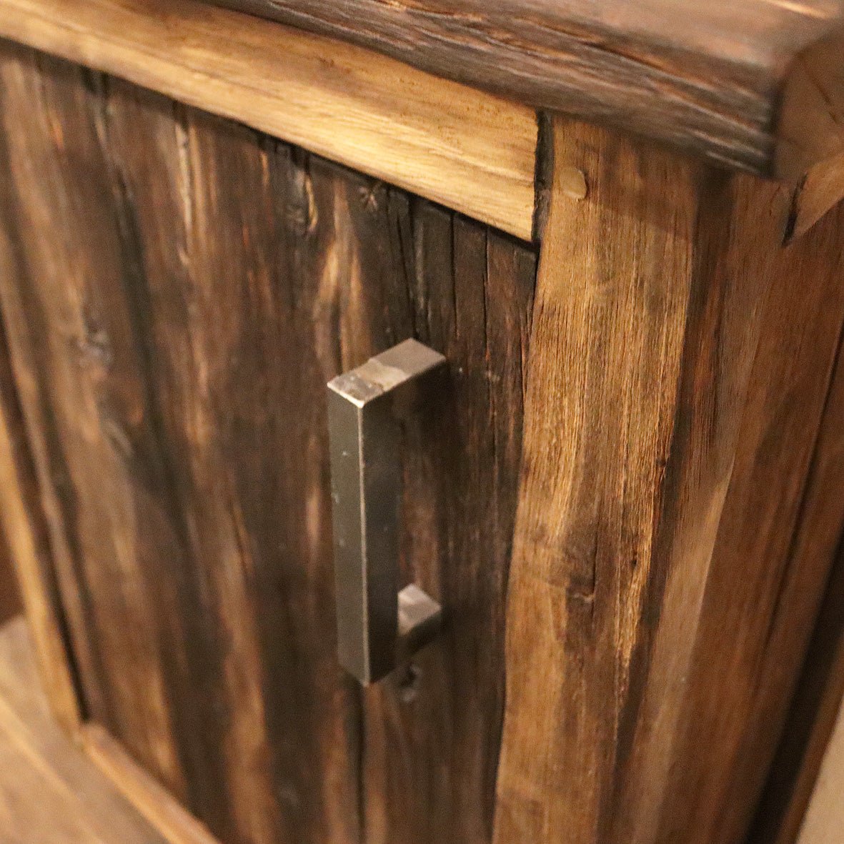 Wandregal aus Teakholz, 48x23x58 cm, praktisches Badregal, naturbelassenes Holz, von Gamai für Badgestaltung