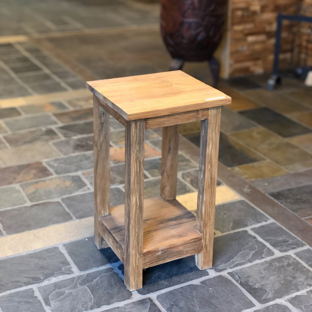 Bantam Teak Badezimmer-Unterschrank aus Altholz, kompakte Badgestaltung mit stilvollem Holzdesign, modernes Möbelstück