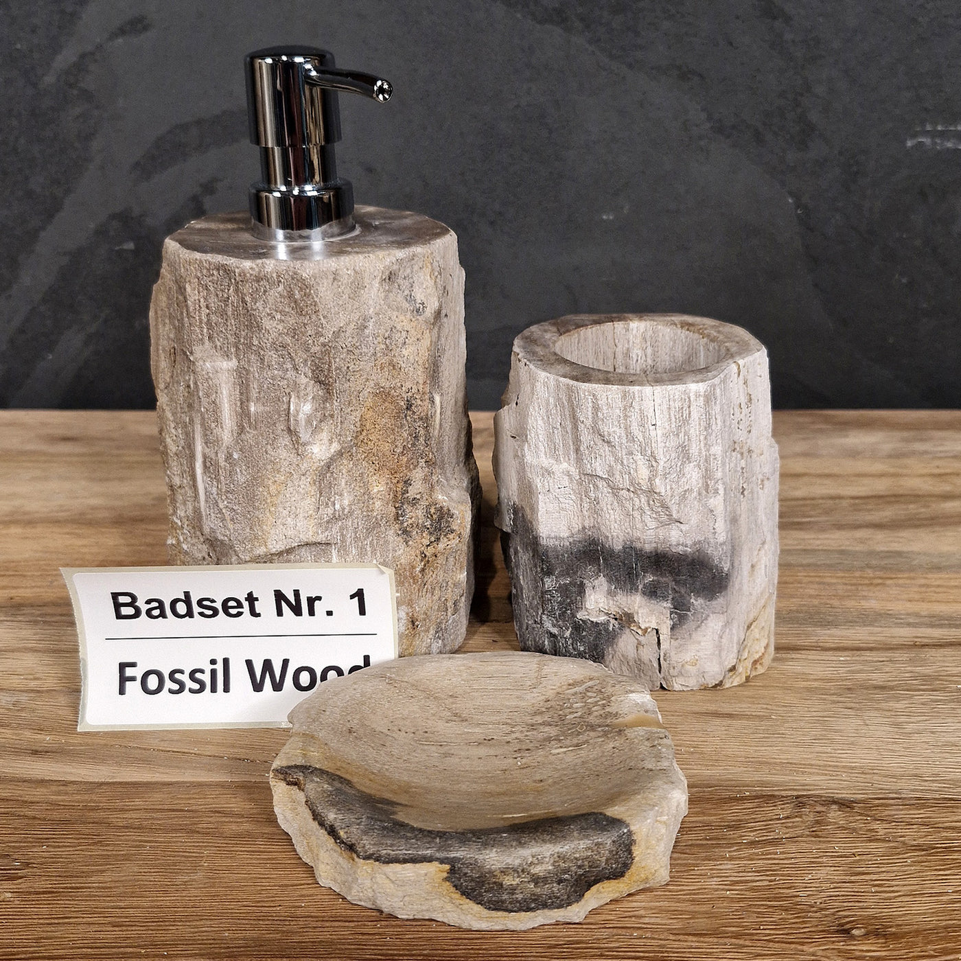 Drei versteinertes Holz FossilWood Badgestaltung Set, natürliche Fossilien für Badezimmerdekor, inklusive Seifenspender und Dekoelemente