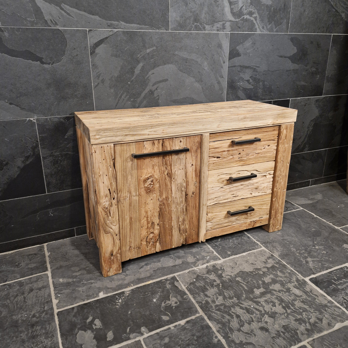 Bali Teakholz Badezimmer-Unterschrank, schlichte elegante Badgestaltung aus Naturmaterial, Modell 2, rechte Seite, 120x47x80cm