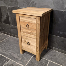 Recycelter Holz Unterschrank von Bantam, Badgestaltung, kompakt und nachhaltig, Maße 46x43x80cm, modernes Design.