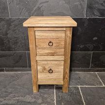 Nachhaltiger Unterschrank aus recyceltem Holz von Bantam, Badgestaltung, kompakt mit den Maßen 46x43x80 cm, modernes Design
