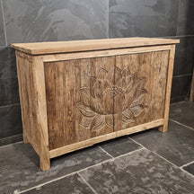 Sample Unterschrank mit Carving Blume | Recyceltes Teakholz | Lotus