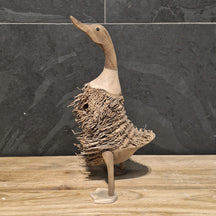 Deko Ente aus Wurzelholz für Badgestaltung, natürliche Laufente Dekoration, handgefertigt, detailreiche Tierfigur