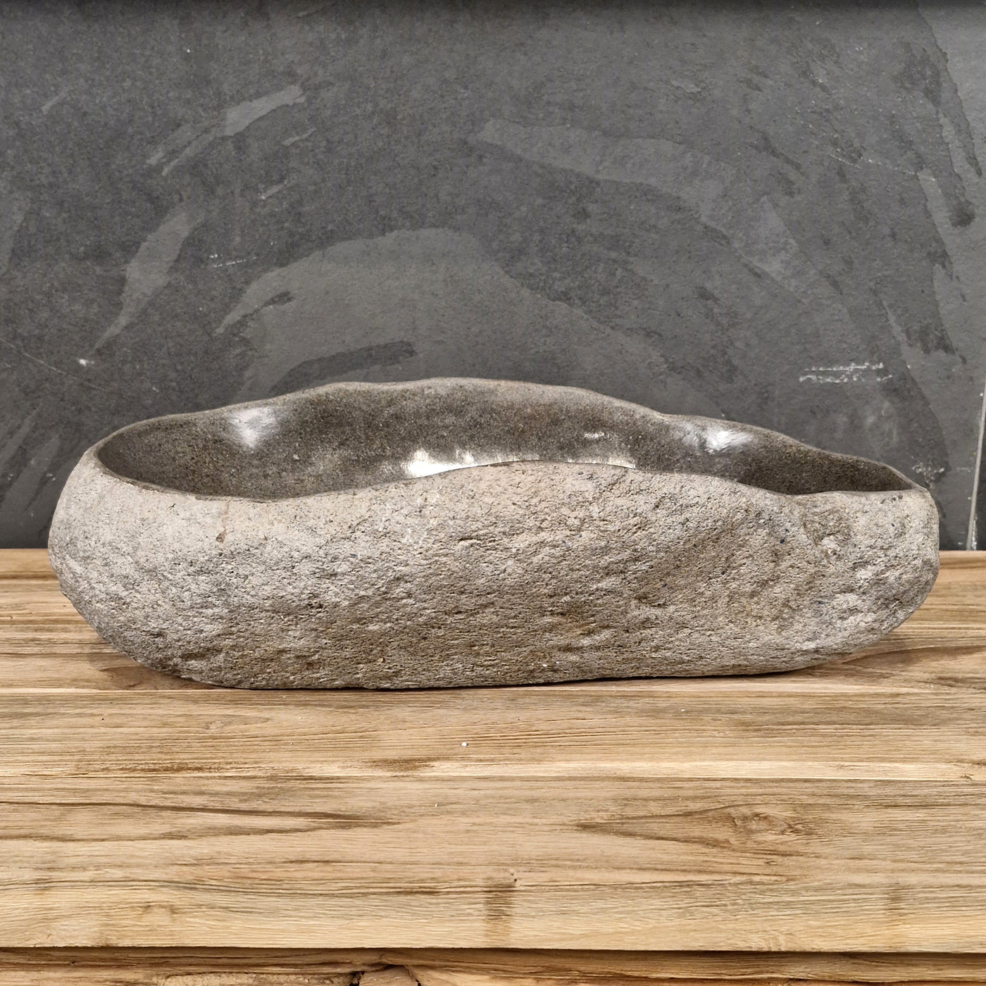Aufsatzwaschbecken aus Flussstein, Naturstein, Unikate, 50x28x14cm, für Badgestaltung, von FLUSSSTEIN