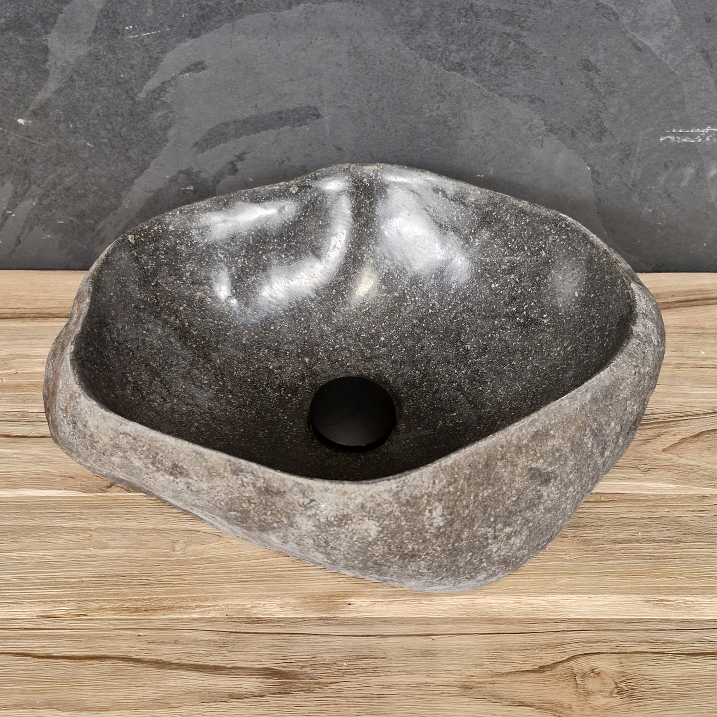 Aufsatzwaschbecken aus Flussstein, Naturstein, 43x34x14cm, handgefertigte Unikate für Badgestaltung von FLUSSSTEIN