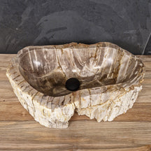 Aufsatzwaschbecken aus versteinertem Holz von FOSSIL WOOD, Naturstein, 54x37x15 cm, für stilvolle Badgestaltung.