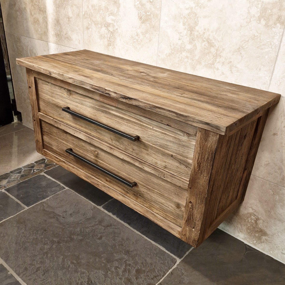 Hängeschrank aus Altholz für Badgestaltung, nachhaltige Badmöbel von Java, 126x48x58 cm, natürliche Holzoptik