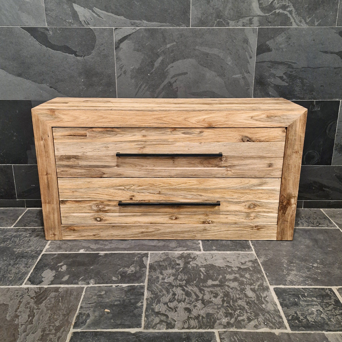Handgefertigtes Badmöbel-Set mit Spiegel aus Teakholz, Kalimantan, inklusive Unterschrank in 150x47x80 cm, elegantes Baddesign