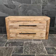Handgefertigtes Badmöbel-Set mit Spiegel aus Teakholz, Kalimantan, inklusive Unterschrank in 150x47x80 cm, elegantes Baddesign