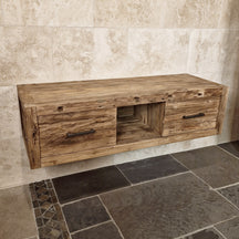 Rustikaler Bad-Hängeschrank aus handgefertigtem Teakholz von Komodo, 150x53x40cm, für stilvolle Badgestaltung.