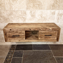 Rustikaler Bad-Hängeschrank aus Teakholz von Komodo, handgefertigt, mit den Maßen 150x53x40cm, für stilvolle Badgestaltung
