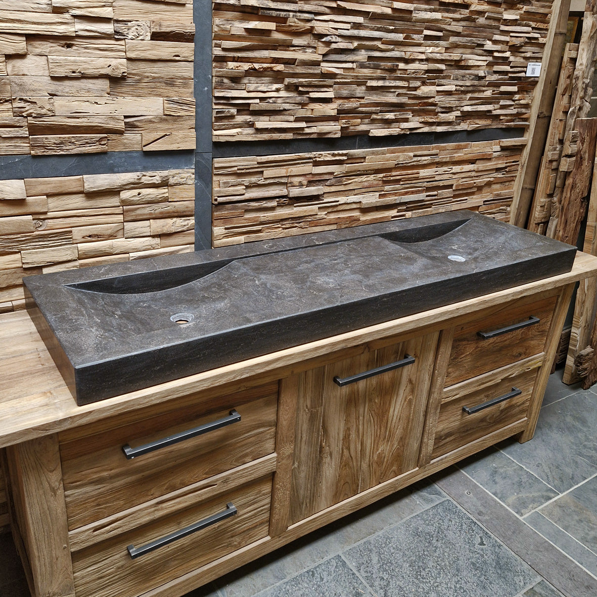 Doppelwaschtisch aus glattem Blaustein-Naturstein mit 182 cm Länge, für modernes Badezimmer, von MILAN.