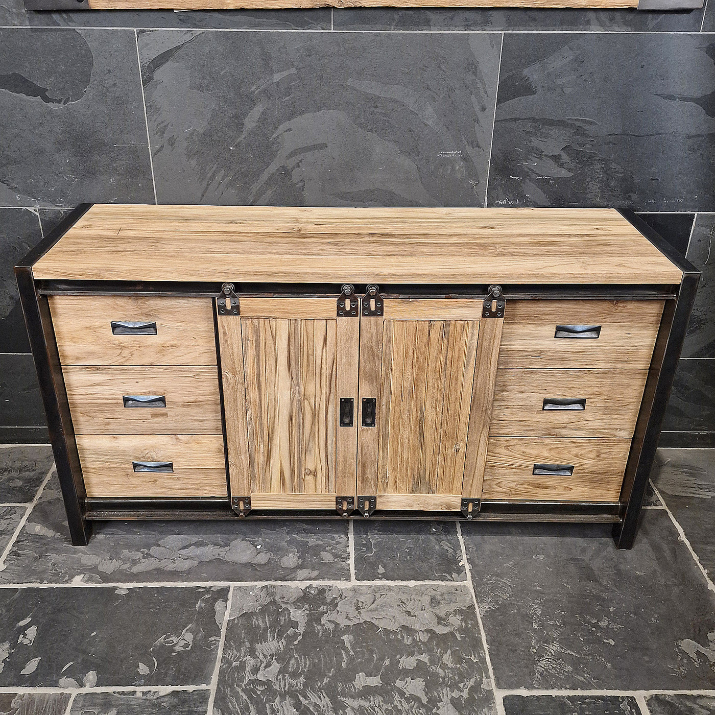 Moderner Bad-Unterschrank mit Schiebetüren aus recyceltem Teakholz, MOTANA Motana Design, 160x52x80cm