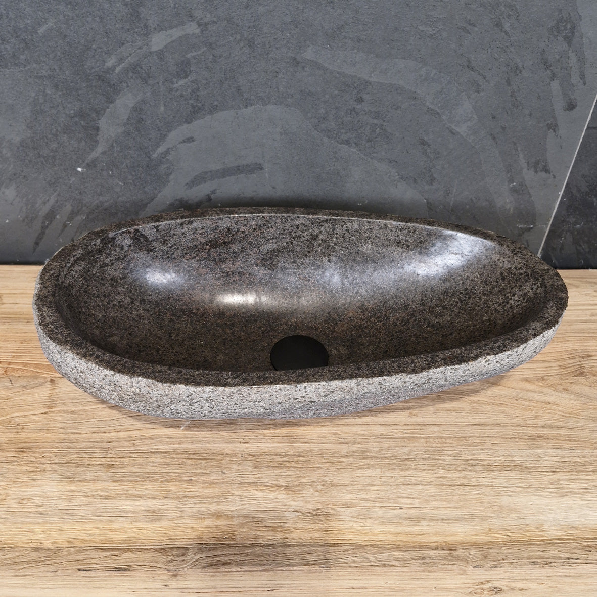 Aufsatzwaschbecken aus Flussstein, Naturstein, Unikate, 58x31x16 cm, für Badgestaltung, von FLUSSSTEIN