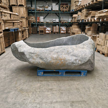 Freistehende Badewanne im Flussstein-Design von POSEIDON, Maße 226 x 130 x 80 cm, elegante Badgestaltung aus Mineralmaterial