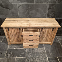 Unterschrank für Badezimmer aus recyceltem Teakholz von PALU, 156 cm, mit charaktervollem Design für stilvolle Badgestaltung