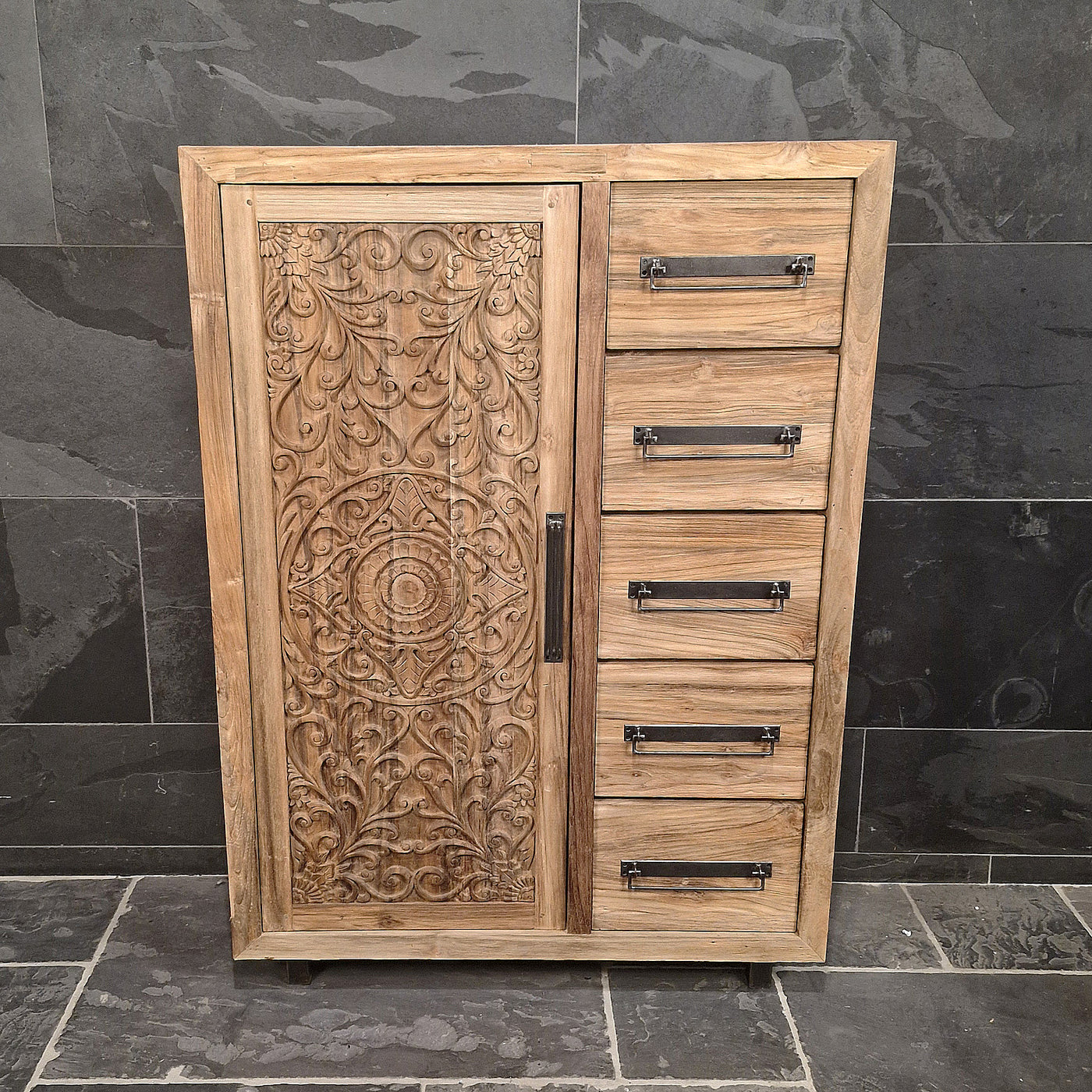 Hochschrank von PELEMSEWU mit Carving-Tür, Badgestaltung, Maße 100x40x140 cm, elegantes Badezimmermöbel
