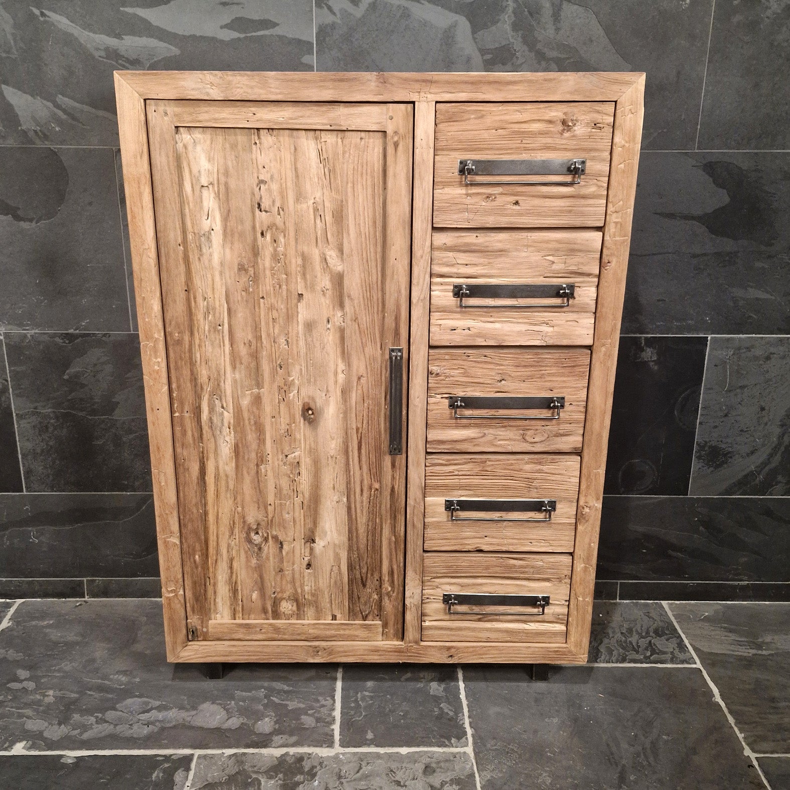Hochschrank  | recycelt und nachhaltig | Pelemsewu