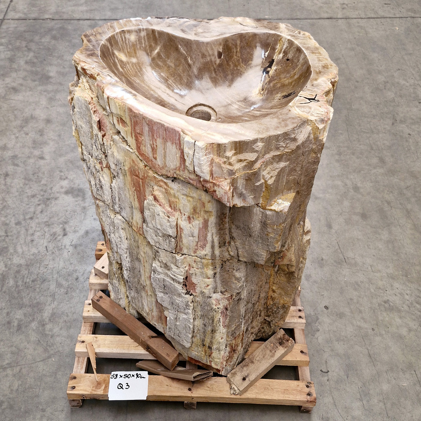 Standwaschbecken aus versteinertem Holz, 58x50x90 cm, mit Platz für Hahnloch, Zakynthos Badgestaltung, naturbelassenes Design