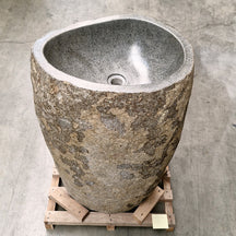Rhodos Standwaschbecken aus Flussstein, 56x47x90 cm, für Badgestaltung, naturbelassene Oberfläche, robustes Design