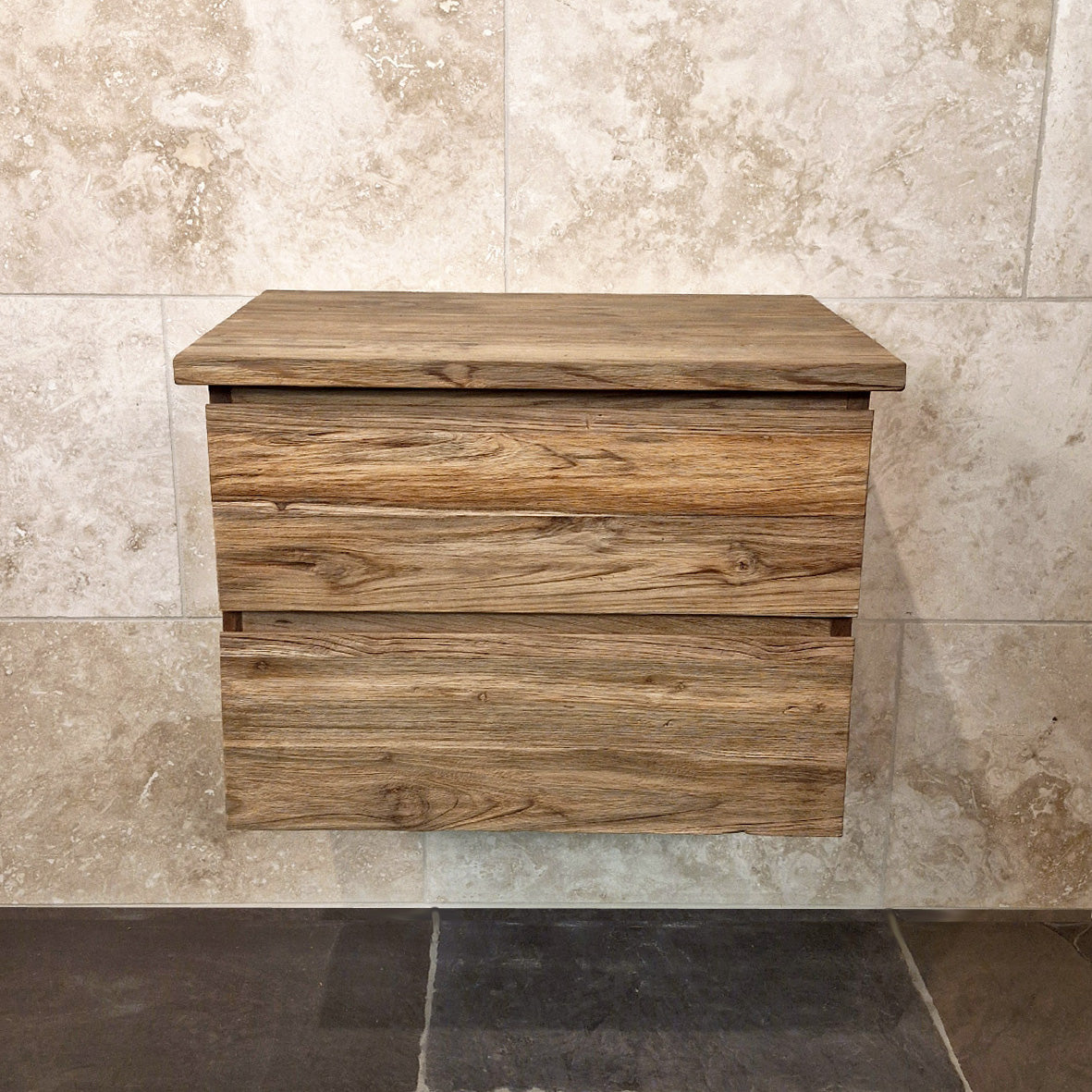 Hängeschrank aus Teakholz | 65x44x48 cm | Zeitloses Badmöbel