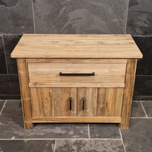 Hochwertiger Bad-Unterschrank aus Teakholz von RINCA, naturbelassenes Holz, stilvolle Badgestaltung, Maße 106x50x80cm.