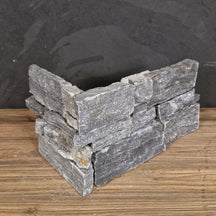 Muster Rocks Verblender aus Quarzit Blau, Naturstein, Ecke, für stilvolle Wandgestaltung, von Muster.