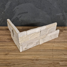 Naturstein Verblender aus Sandstein Virgin, Muster, Eckstuck-Design, für Wandverkleidung und dekorative Fassaden.