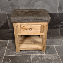 Kleiner Unterschrank mit Waschtisch aus recyceltem Teakholz, Badgestaltung von Sulawesi, mit Bilbao Blaustein, 86 cm breit