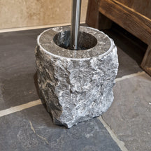 WC Bürstenhalter aus schwarzem Marmor, elegante Badgestaltung mit hochwertigem, stilvollem Design und glatter Oberfläche.