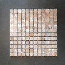 Kleine Travertin Mosaikfliesen von SCABAS ANTIK GOLD, Naturstein, 2,2 x 2,2 cm, detailreiche Oberfläche