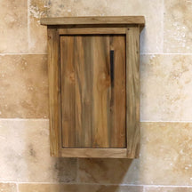 Kompakter Bad Hängeschrank aus recyceltem Teakholz von Gamai, 41x23x58 cm, moderne Badgestaltung