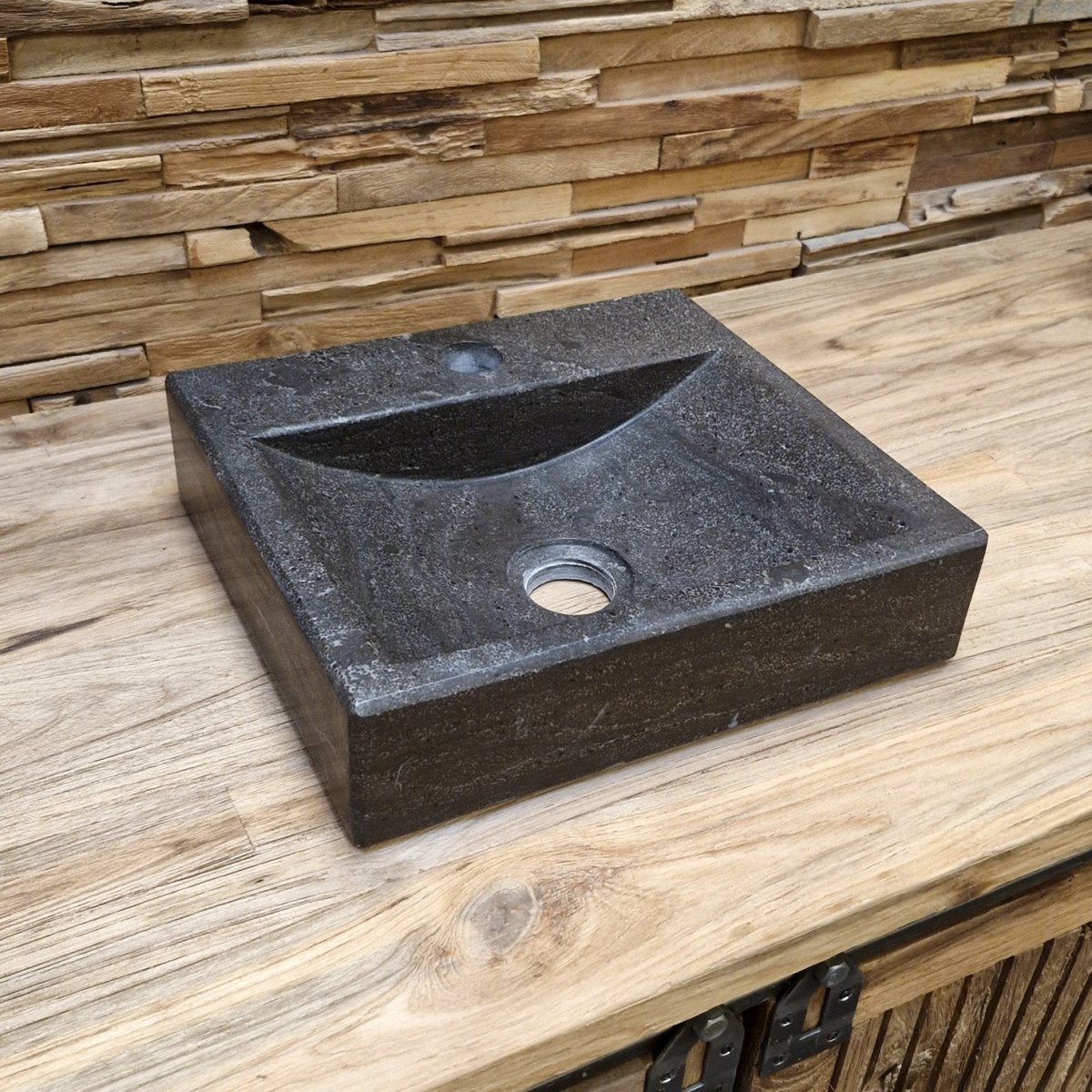 Gerader Blaustein-Waschtisch aus Naturstein von BILBAO, verschiedene Größen, für modernes Badezimmerdesign.