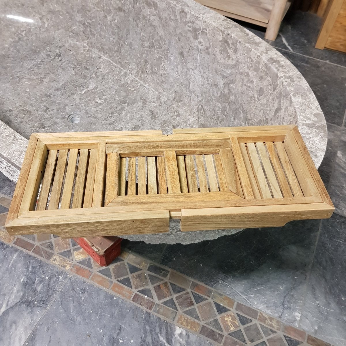 Ausziehbare Teakholz Badgestaltung Badewannenablage, 67-95 cm lang, 26 cm breit, 6 cm hoch, für Badewanne und Duschbereich