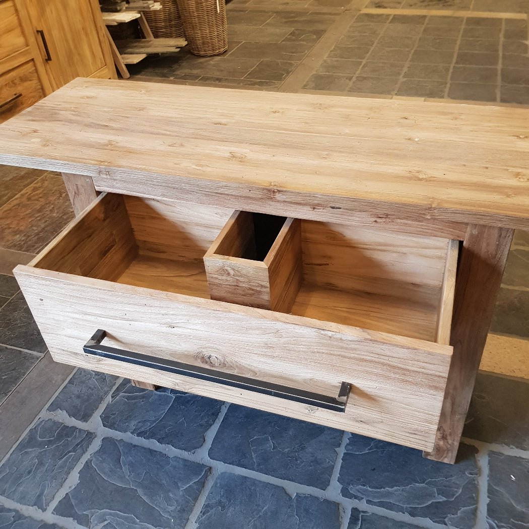 Waschbeckenunterschrank für Bad aus Teakholz, 140x46x80 cm, Kalimantan, stilvolle Badgestaltung, langlebiges Holzdesign