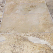 Antique White Schieferfliesen Muster von Muster, natürliche Steinputzoptik, perfekte Wand- oder Bodenverkleidung, detailreiche Textur.