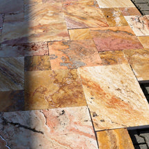 Natürliche Travertin-Terrassenplatten von SCABAS ANTIK GOLD, robuste Natursteinplatten für Terrassen und Außenbereiche