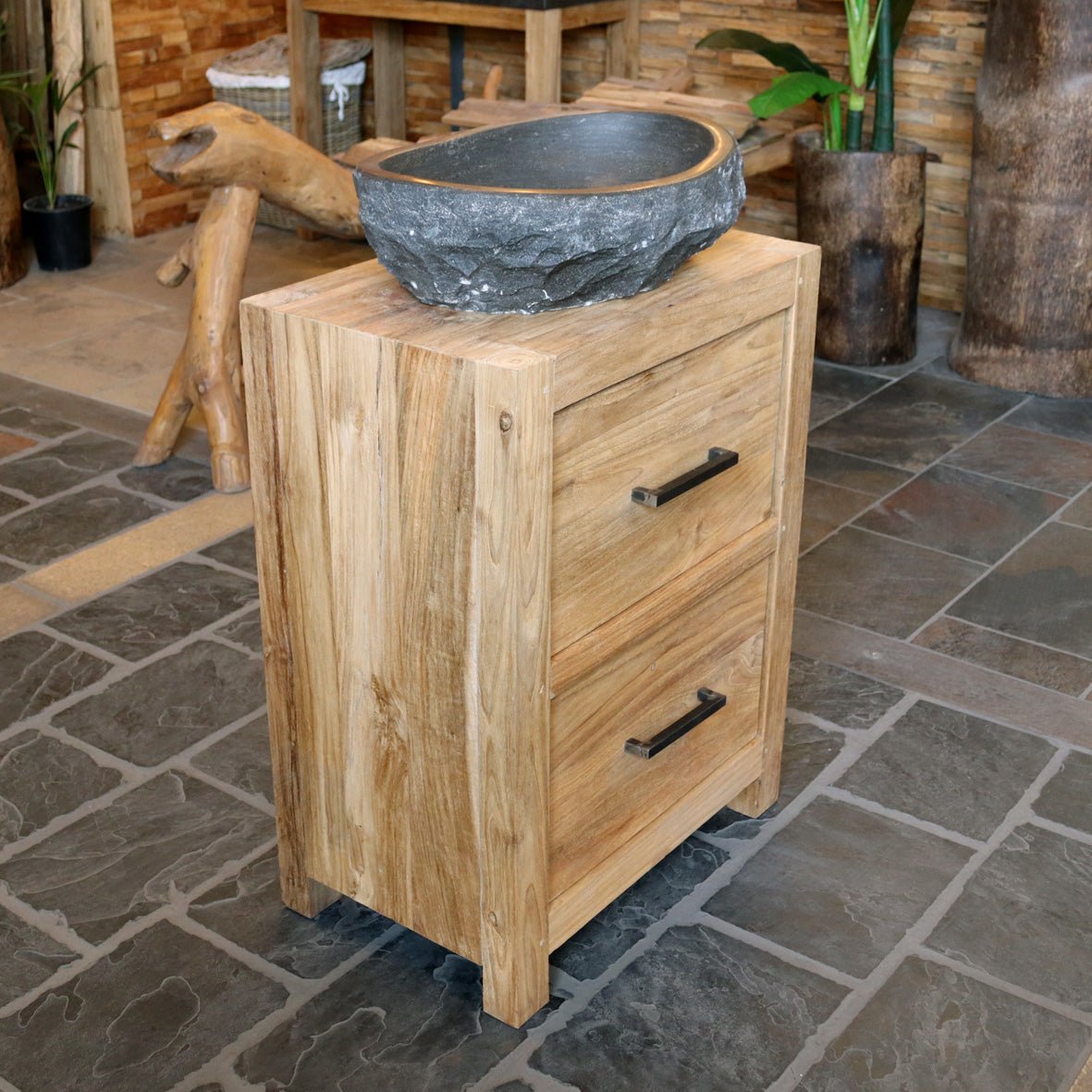 Kompakte Bantam Teak Badmöbel aus recyceltem Holz, modern gestaltet für stilvolle Badgestaltung, Modell 9.