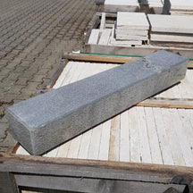 Vietnamesischer Blaustein Blockstufe aus Kalkstein, natürliche Terrassenplatte, robuste Naturstein-Blockstufe für Garten und Terrasse