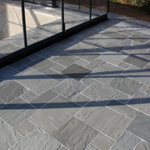 Sandsteinfliesen von GREY, natürliche Sandsteinfliesen, quadratische Natursteinfliesen für Boden- und Wandgestaltung